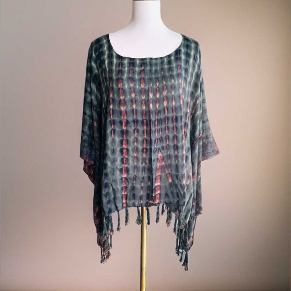 0147/ Women Green Shibori Poncho With Fringe Lightweight, Swim Cover Up